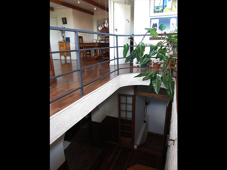 Interior y habitaciones de la residencial para estudiantes Casa Crisol en Concepción