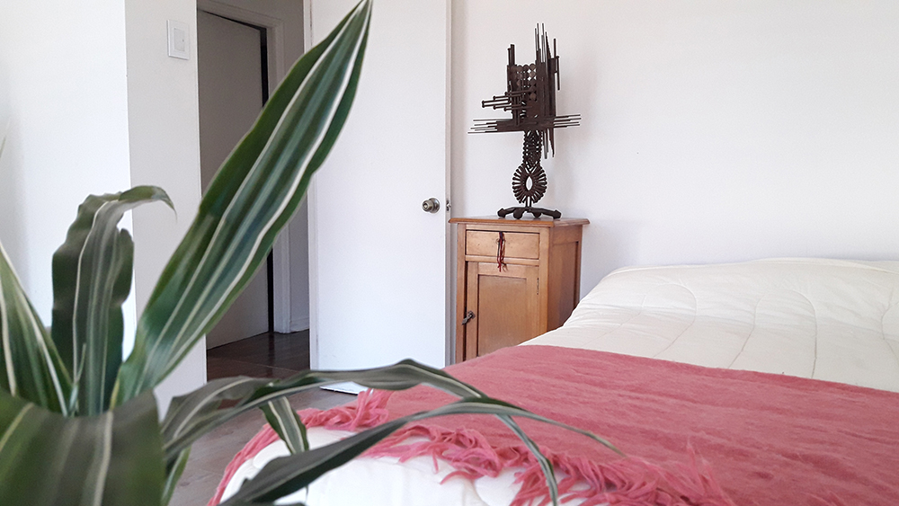 Interior y habitaciones de la residencial para estudiantes Casa Crisol en Concepción